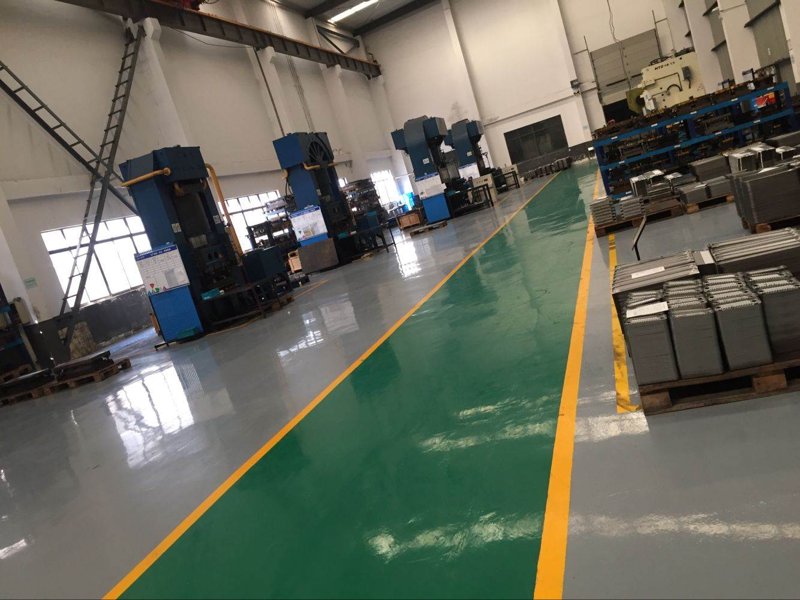 故事叙述类：耐磨地坪施工，从材料选择到完工验收